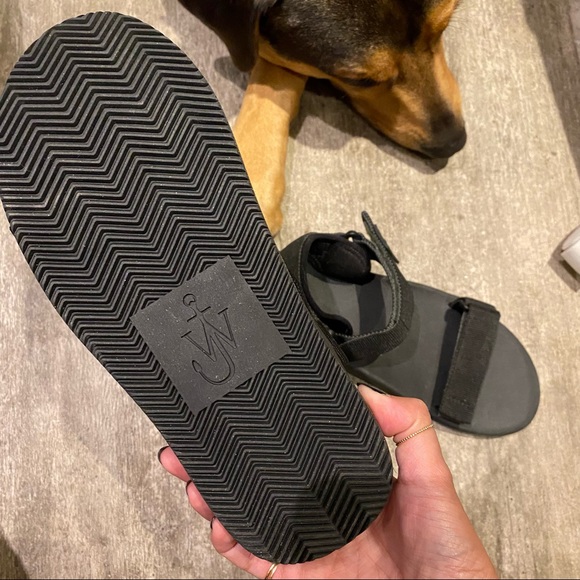 NWOT JW Anderson x Uniqlo sandals - Picture 3 of 3
